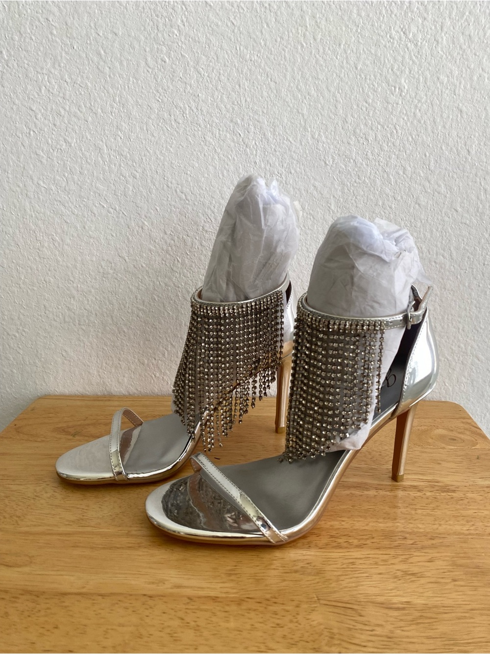 Jewel Badgley Mischka Silver Rhinestone Fringe Stiletto Heels Women’s Size 8